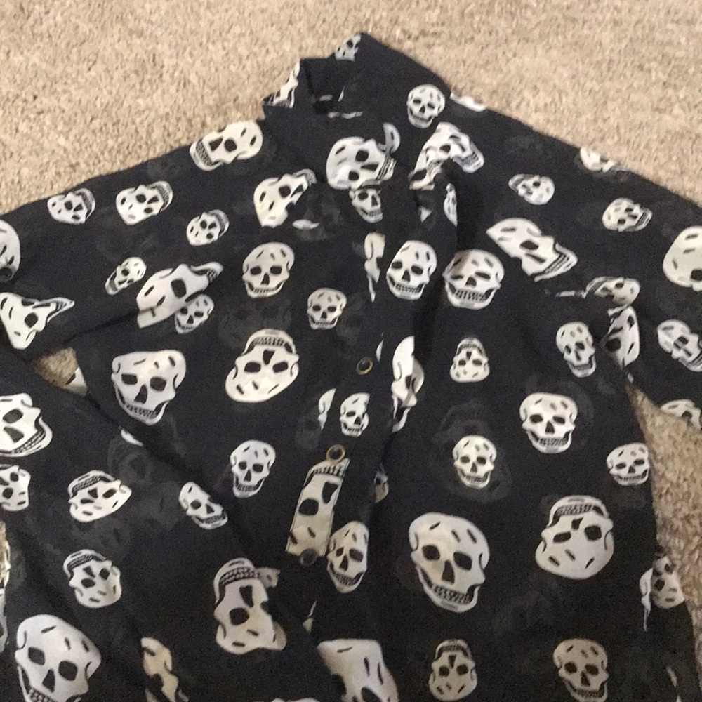 Cute skull blouse